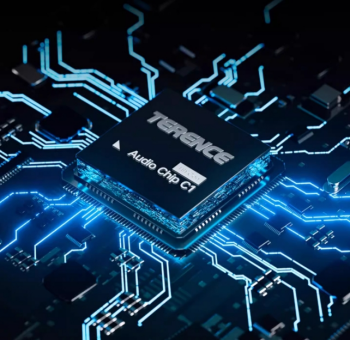 V30 Pro折疊鋼琴：技術加持，盡顯百元神機的實力派風范